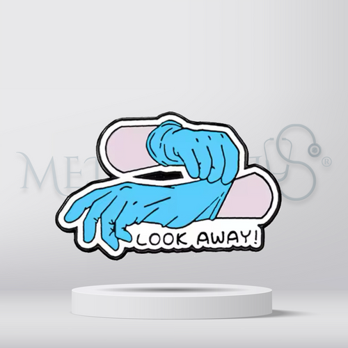 Look away! - Brooch