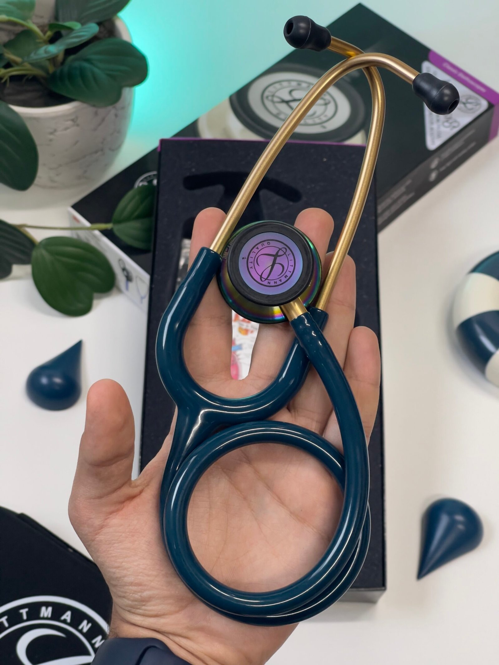 3M™ Littmann® Classic III™ Stethoscope - Caribbean blue tube & Rainbow finish chest piece 5807